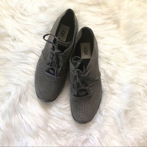 UGG Women’s tye fashion sneaker